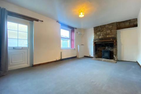 3 bedroom terraced house to rent, New Street, Brookhouse, Lancaster