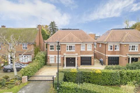 4 bedroom detached house to rent, Fairgreen East, Barnet EN4