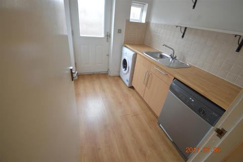 4 bedroom house to rent, Royce Road, Manchester M15