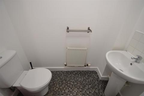 4 bedroom house to rent, Royce Road, Manchester M15