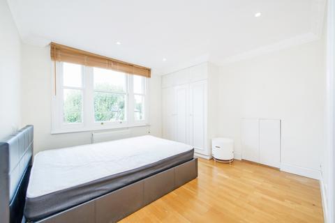 3 bedroom flat to rent, Randolph Avenue Maida Vale W9