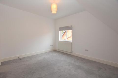 1 bedroom flat to rent, Woodcote Road