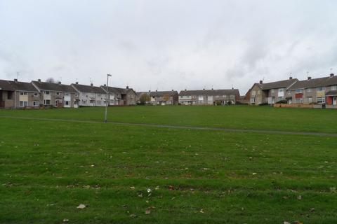 3 bedroom terraced house to rent, Ollerton Walk, Corby NN18