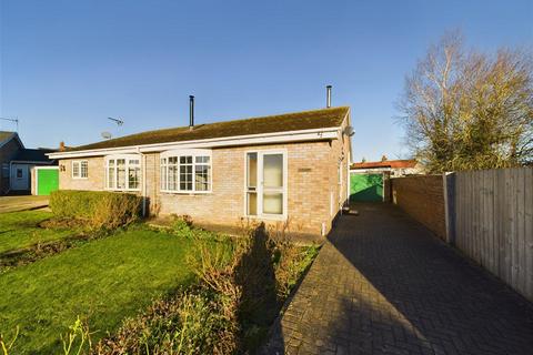 2 bedroom semi-detached bungalow for sale, 43 Londesborough Road,  Hutton Cranswick, Driffield, YO25 9PL