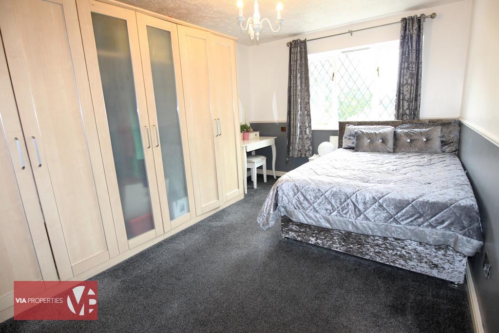 12 Church View Broxbourne EN10 7 AB via...