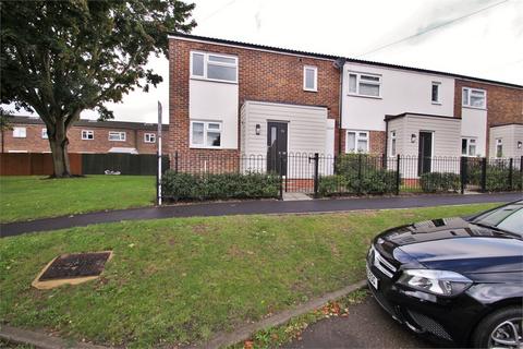 3 bedroom end of terrace house to rent, Valley Road, Uxbridge