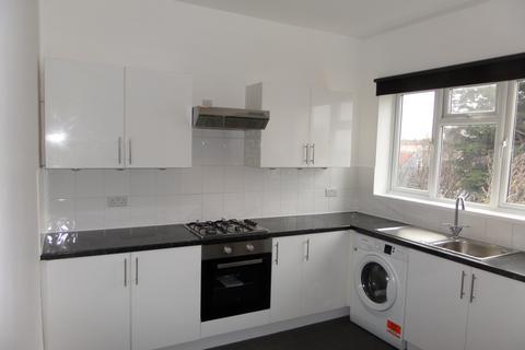 2 bedroom flat to rent, Kendall Avenue, South Croydon CR2