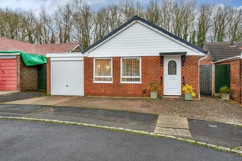 3 bedroom bungalow for sale, Allbrook Knoll, Hampshire SO50