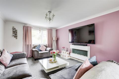 3 bedroom terraced house for sale, Bakewell Drive, Top Valley NG5