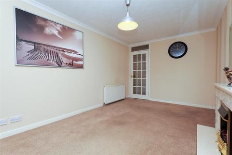 2 bedroom flat for sale, Kirkinner Road, Glasgow G32