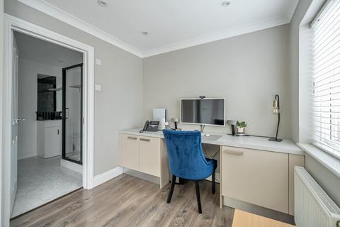 68 Lambourne Crescent, Sheerwater, Woking, GU21 5RQ