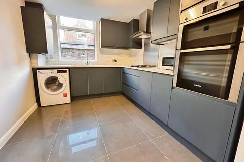 3 bedroom terraced house to rent, Braemar Road, Manchester, Greater Manchester, M14