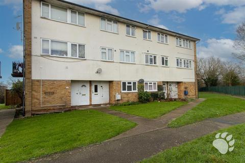 2 bedroom maisonette for sale, Market Avenue, Wickford SS12