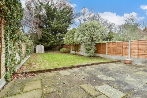 4 bedroom semi-detached house for sale, Walnut Way, Buckhurst Hill, Essex