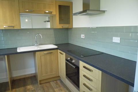 2 bedroom flat to rent, Hythe Avenue, Crewe, Cheshire, CW1