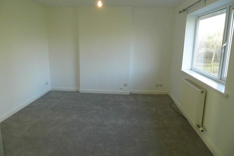 2 bedroom flat to rent, Hythe Avenue, Crewe, Cheshire, CW1