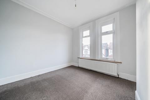 2 bedroom apartment for sale, East End Road, London, N2