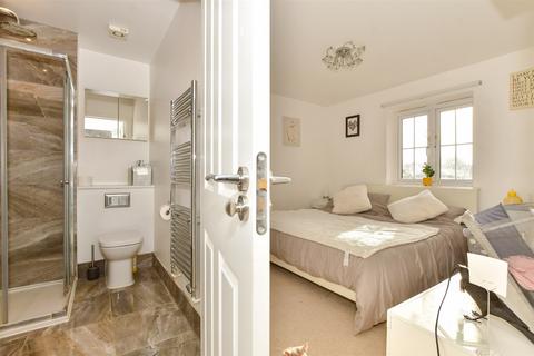 38 Britten Avenue, Basildon, SS14 3SR