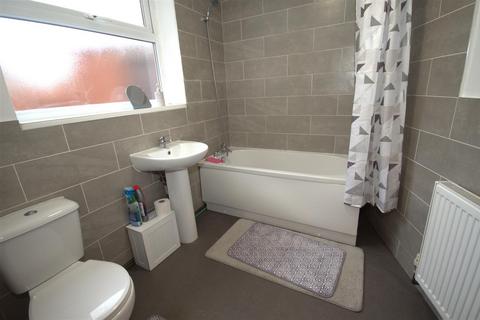 3 bedroom end of terrace house for sale, Victoria Street, Hemsworth, Pontefract