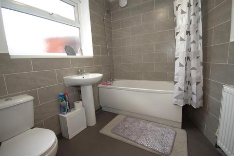 3 bedroom end of terrace house for sale, Victoria Street, Hemsworth, Pontefract