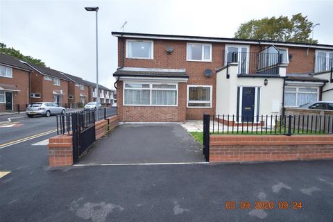 4 bedroom house to rent, Statham Road, Manchester M13