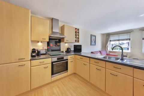 2 bedroom flat to rent, Fulford Place, York