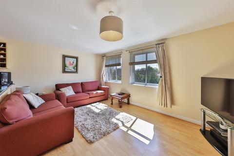 2 bedroom flat to rent, Fulford Place, York