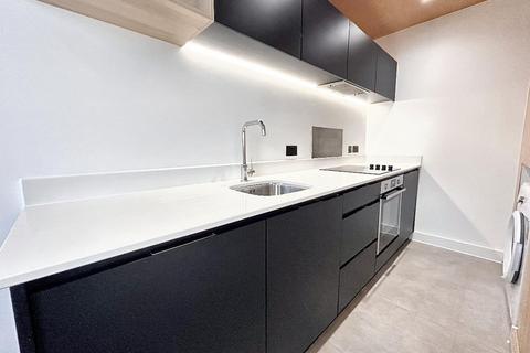 2 bedroom apartment for sale, Sky Gardens, Spinners Way