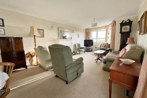 3 bedroom apartment for sale, Riversdale Lodge, East Beach, Lytham