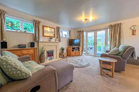 3 bedroom detached bungalow for sale, Hill Farm Avenue, Nuneaton