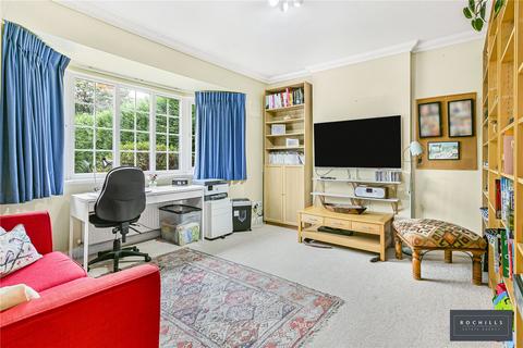 4 bedroom bungalow for sale, Oatlands Drive, Weybridge, Surrey, KT13