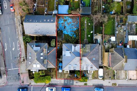 30 Tollington Road, London, N7 6PG