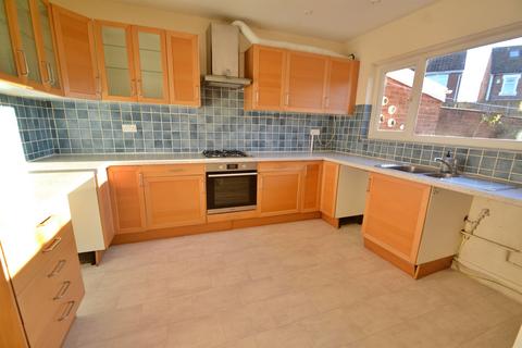 3 bedroom terraced house to rent, Hamworthy