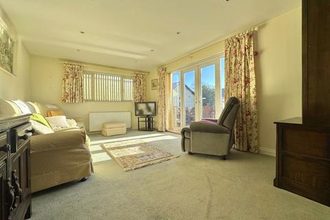 3 bedroom detached bungalow for sale, St. Stephens Road, Bath