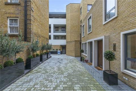 3 bedroom apartment to rent, Ashburnham Mews, London, SW1P