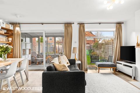 23 Caxton Road, Hoddesdon, EN11 9PD