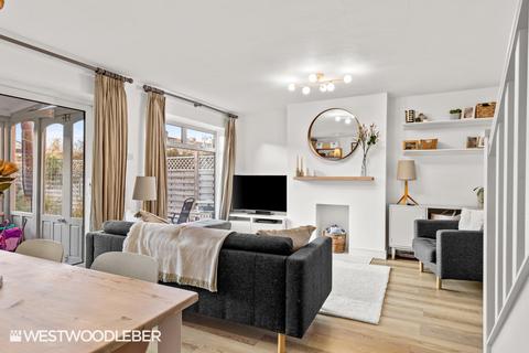 23 Caxton Road, Hoddesdon, EN11 9PD