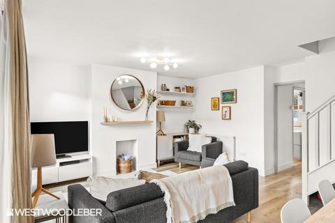 23 Caxton Road, Hoddesdon, EN11 9PD