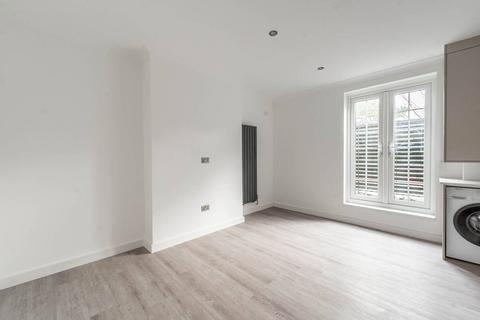 1 bedroom flat for sale, 47 - 49 Aldenham Road, Bushey WD23