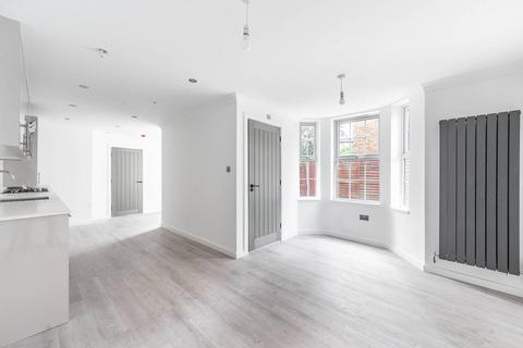 2 bedroom flat for sale, 47 - 49 Aldenham Road, Bushey WD23