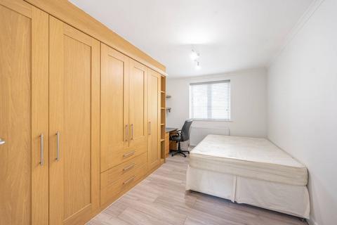 3 bedroom flat to rent, Swain Street, St John's Wood, London, NW8