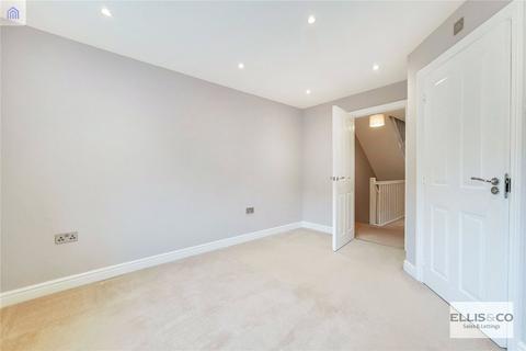 4 bedroom terraced house for sale, Wellesbourne Crescent, High Wycombe, Bucks, HP13