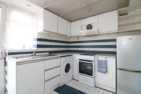 2 bedroom end of terrace house for sale, Newhouse Walk, Morden