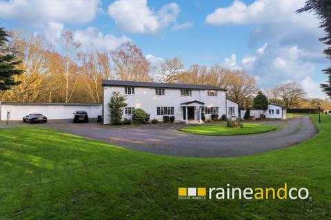 Willow End Dixons Hill Close, Brookmans Park, Hatfield, AL9 7EG