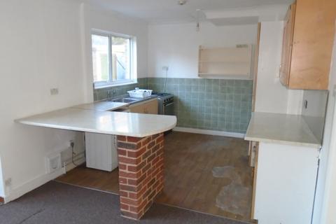 3 bedroom semi-detached house to rent, Hove BN3