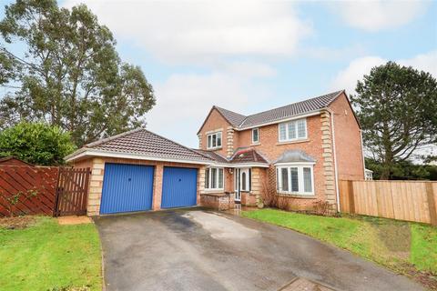 4 bedroom detached house for sale, Hell Wath Grove, Ripon