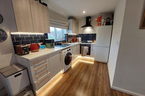 2 bedroom maisonette for sale, Sunnyside Close, Charlton SP10