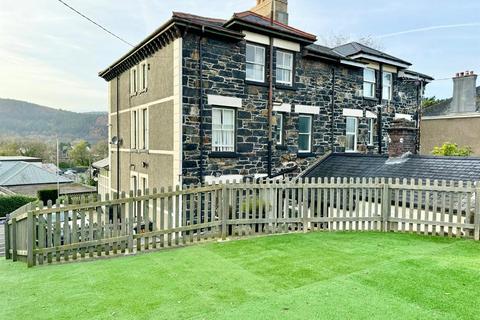 7 bedroom house for sale, Llanddoged Road, Llanrwst