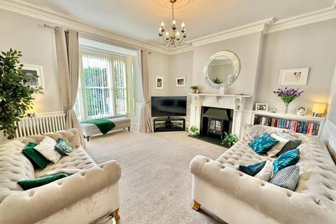 7 bedroom house for sale, Llanddoged Road, Llanrwst