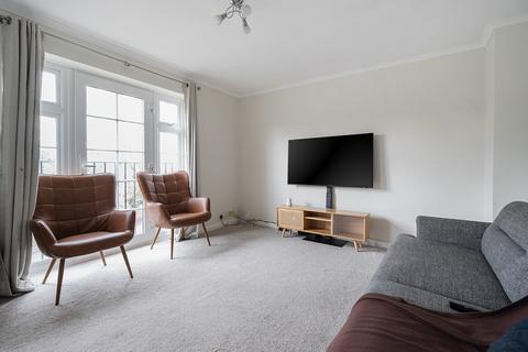 2 bedroom penthouse for sale, Lower Edgeborough Road, Guildford, Surrey, GU1